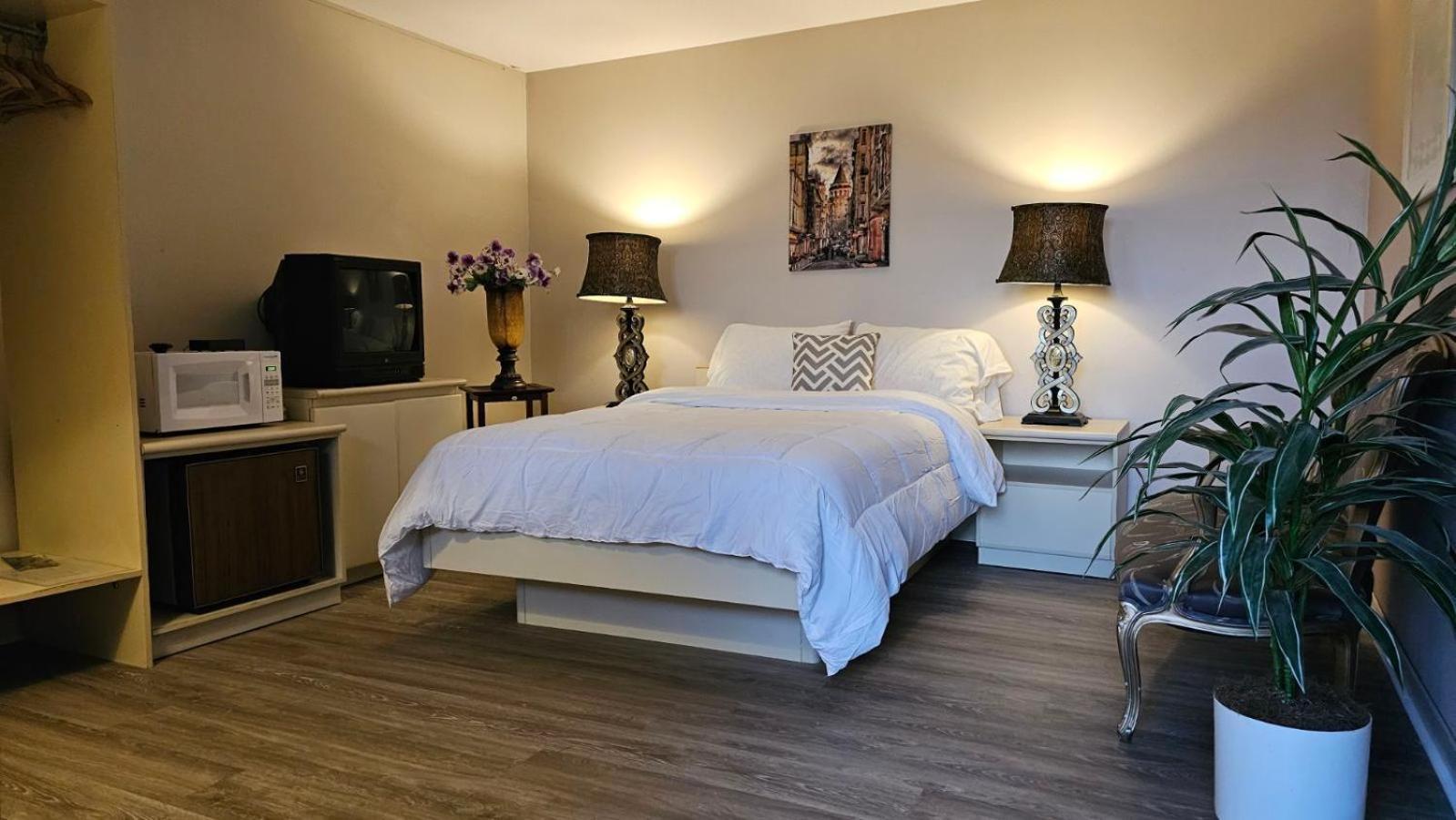 Hotel Oasis Lac St-Louis سالبيري دي فاليفيلد المظهر الخارجي الصورة