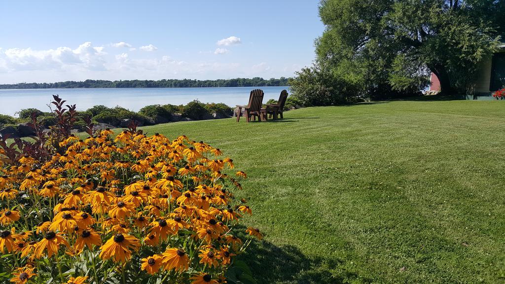 Hotel Oasis Lac St-Louis سالبيري دي فاليفيلد المظهر الخارجي الصورة